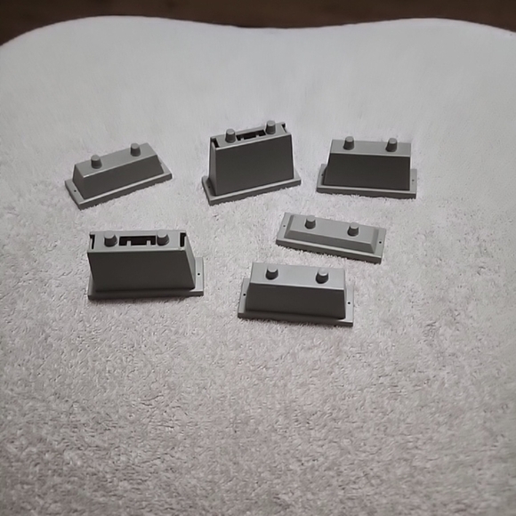 Life-Like Trains Bridge Pier Riser Support Set 6 Piece Accessory HO Scale Gauge - Picture 3 of 3